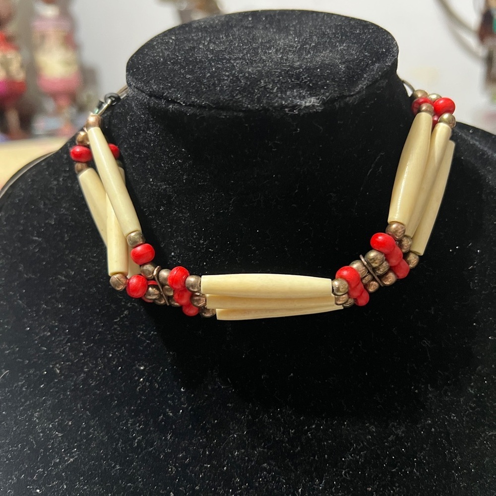 Fashion Jewelry Red and Cream Tribal Necklace☑️